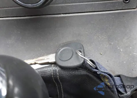 2008 Pontiac Solstice z USA, uszkodzony, nr VIN 1G2MB35B18Y127056